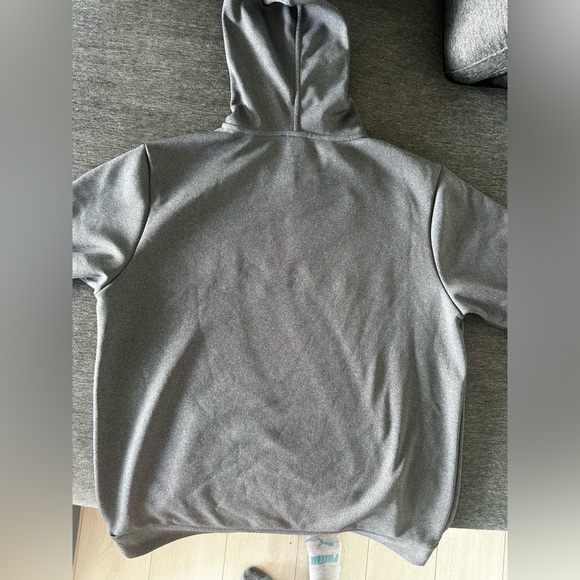 Bench Sweater - Picture 4 of 4